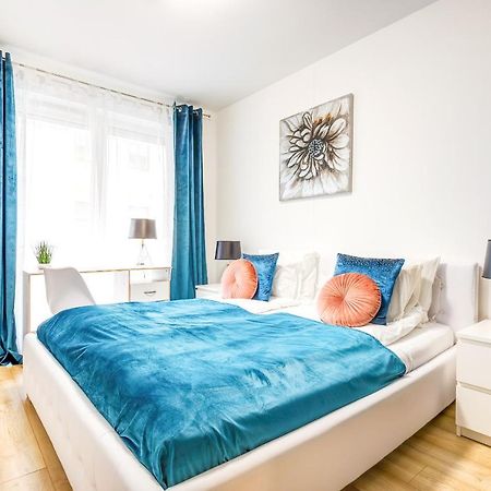 Modern Apartment With Free Garage And Balcony In The Downtown Budapest Esterno foto