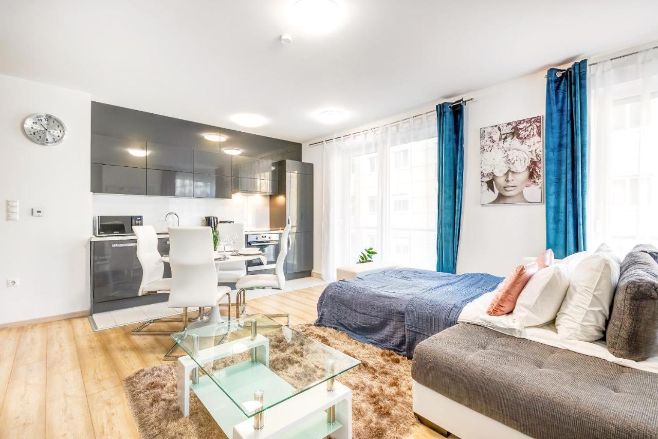 Modern Apartment With Free Garage And Balcony In The Downtown Budapest Esterno foto