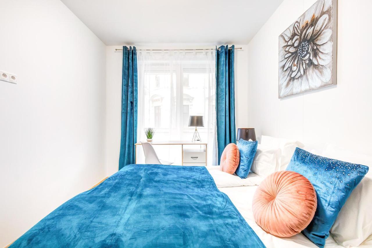 Modern Apartment With Free Garage And Balcony In The Downtown Budapest Esterno foto