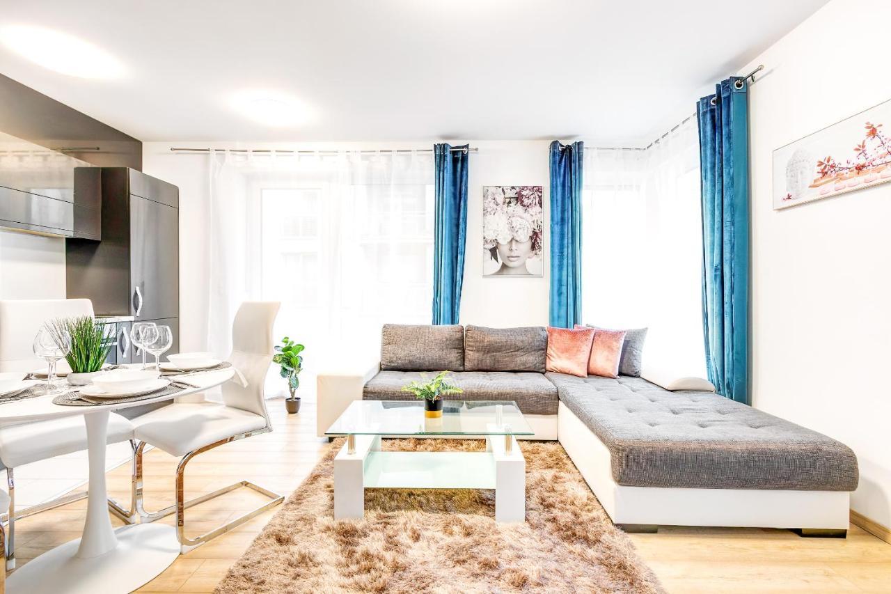 Modern Apartment With Free Garage And Balcony In The Downtown Budapest Esterno foto