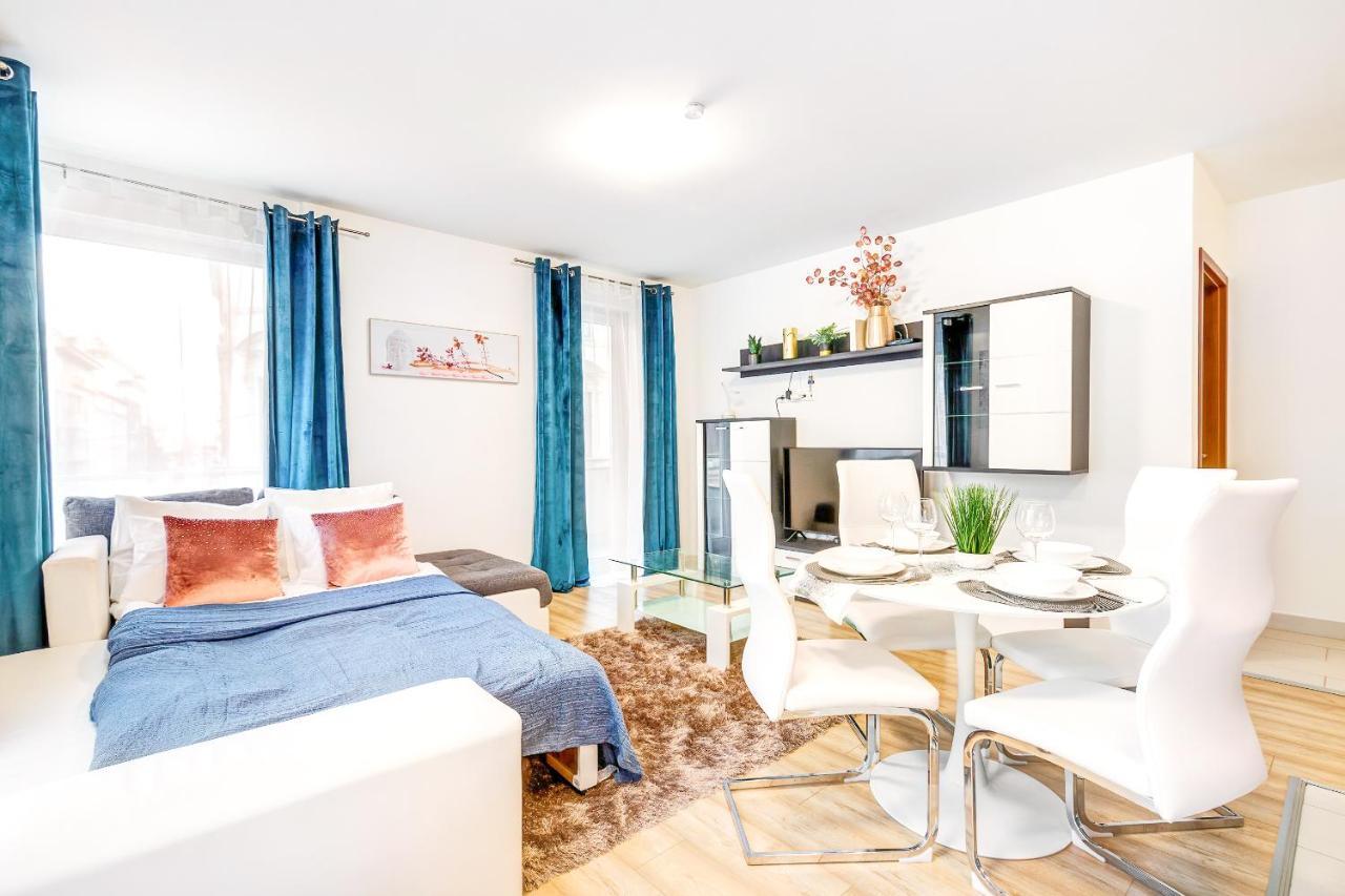 Modern Apartment With Free Garage And Balcony In The Downtown Budapest Esterno foto